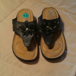 Italina Black Wedge Sandals